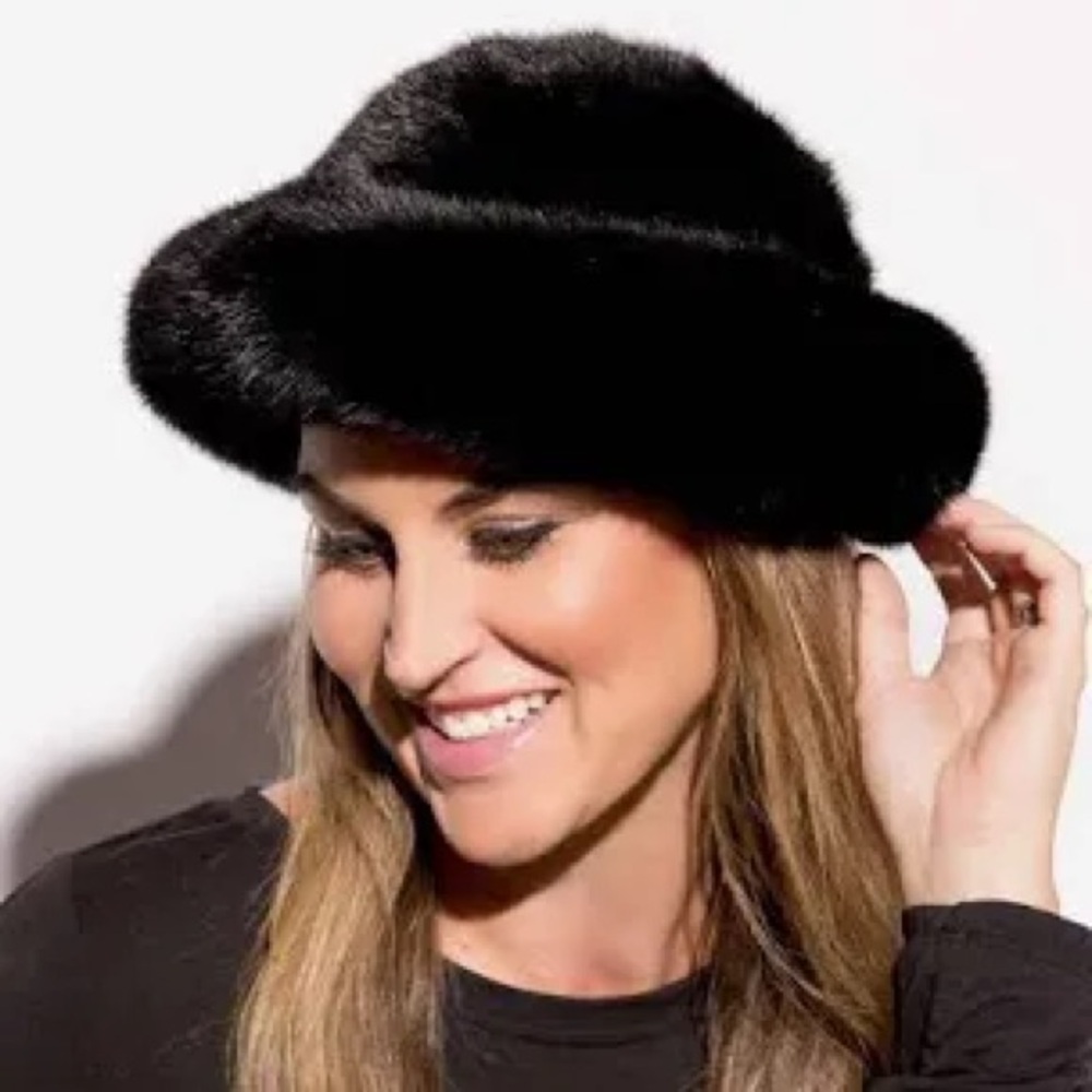 Faux fur Elegant Black and brown hat